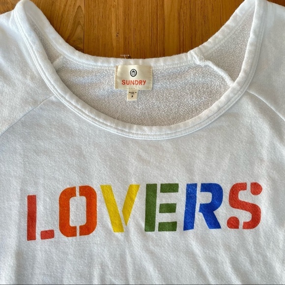 NWOT Sundry Rainbow “Lovers” White Crewneck Sweatshirt - Picture 2 of 4